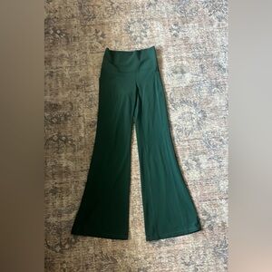 Athleta salutations flare xs